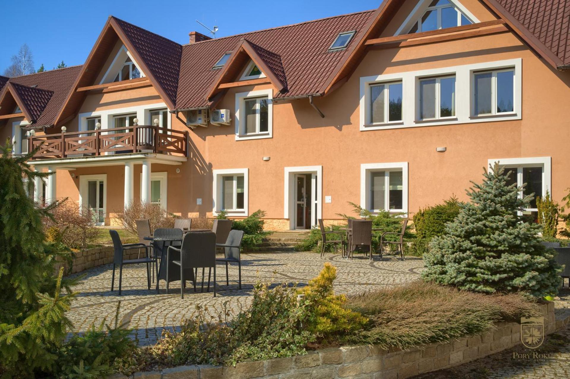 Hotel Pory Roku Czysteblota Extérieur photo